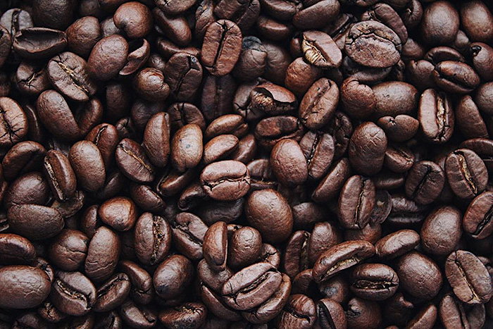 Quanto sono preziosi i fondi di caffè: c’è un tesoro nella moka
